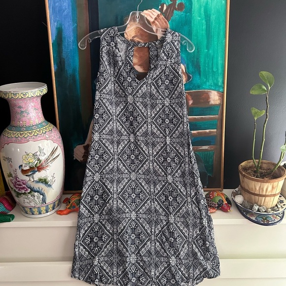 Denver Hayes Boue and White Geometric Backless Dress Small - Picture 1 of 13